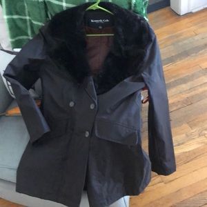 Vintage Kenneth Cole large jacket has a rain jacket exterior